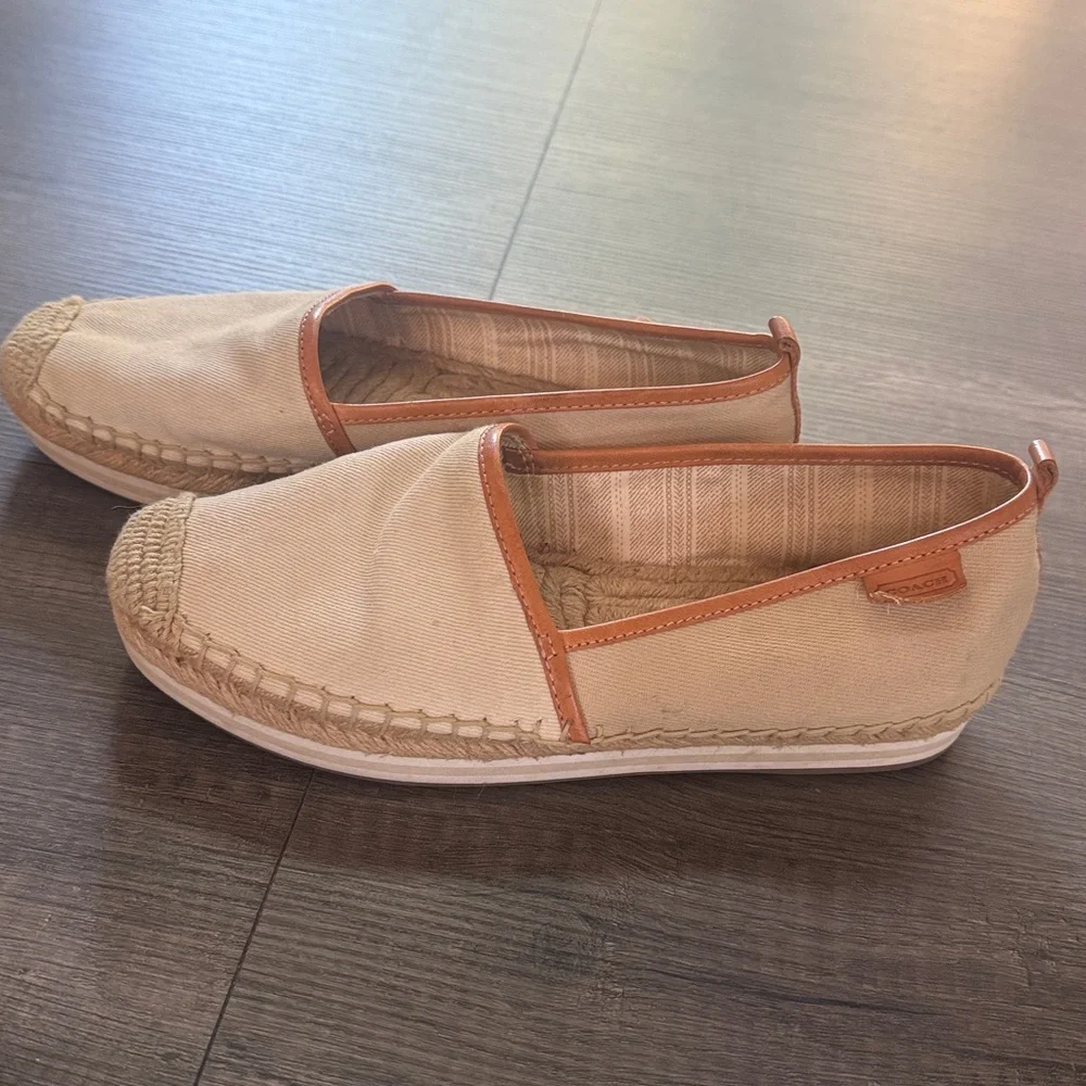 Coach Roxann Canvas Espadrilles Leather Trim Slip On Flats Beige Size 7